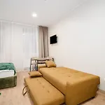 Airport-bus - 13 North - Family 10 Appartement