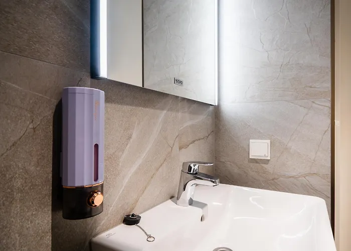 Апартаменты Airport-bus - 13 North - Family 10 Таллин